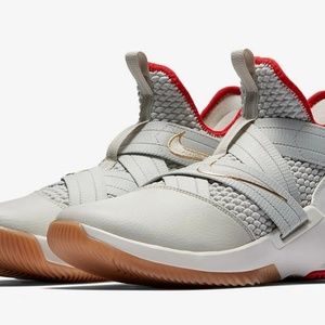 Nike Lebron  Soldier 12